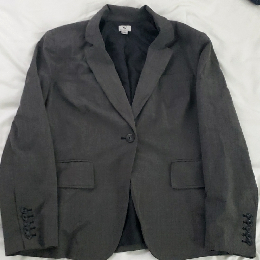 Women's Worthington Suit coat. Size 18. Barely worn.